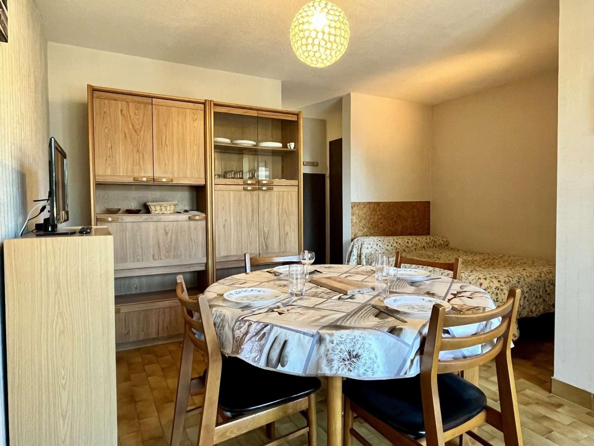 Appartement 2 Pieces A 400M De La Plage Avec Parking Prive, Loggia Et Menage Inclus - Argeles-Sur-Mer - Fr-1-225-247 Ngoại thất bức ảnh